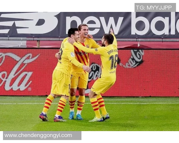 上海足球队以63分领跑世界锦标赛积分榜展现强劲实力 上海足球队以63分领跑世界锦标赛积分榜展现强劲实力