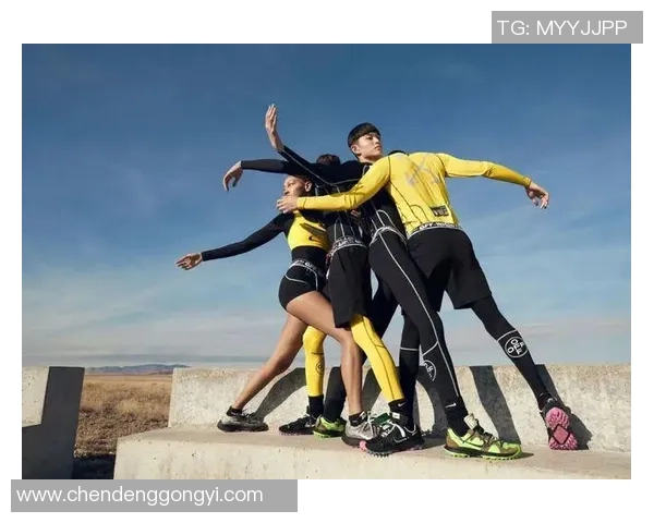 时尚运动风潮流来袭足球女生外套让你在场上场下都能尽显魅力